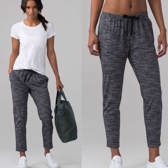 lululemon athletica Pants - Lululemon Jet Set Crop Joggers